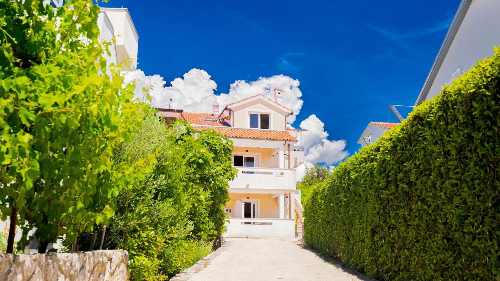 Apartments Dedic Krk Krk Town