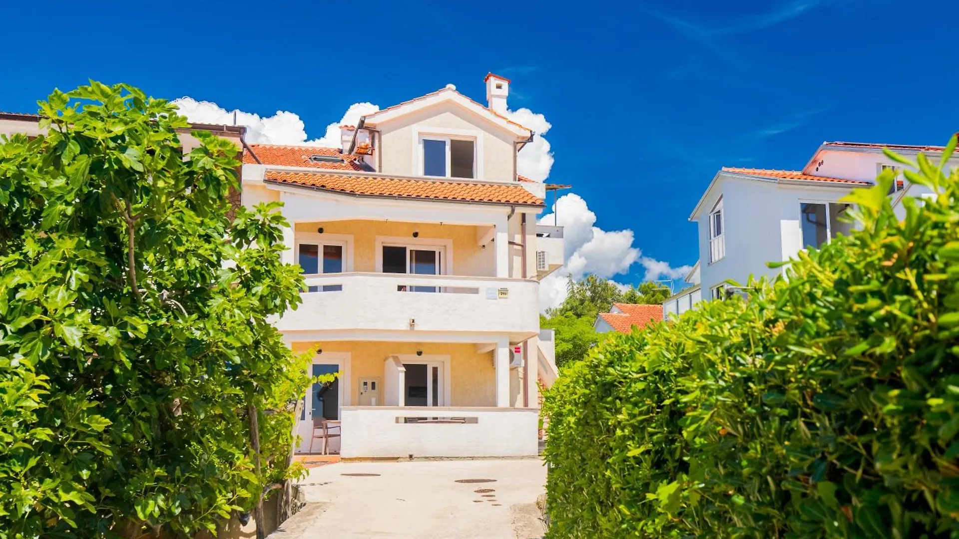 Apartments Dedic Krk Krk Town