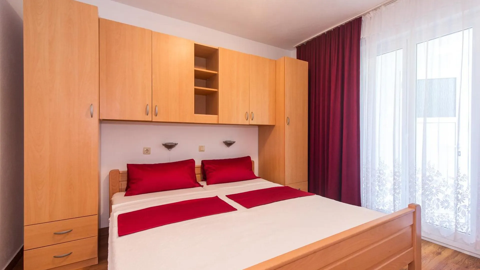 Apartments Dedic Krk Krk Town