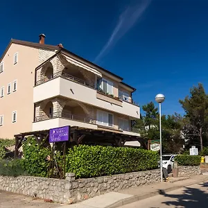 Bed & Breakfast Mario Krk Town